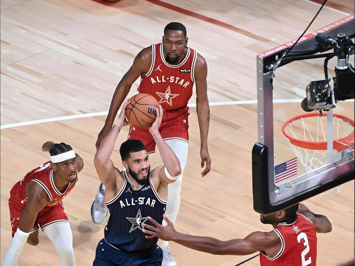 关于里程碑夜!深圳男篮强势反弹,NBA季后赛加时末段刷纪录,更衣室稳定,年轻球员得到机会的信息 关于里程碑夜!深圳男篮强势反弹,NBA季后赛加时末段刷纪录,更衣室稳定,年轻球员得到机会的信息